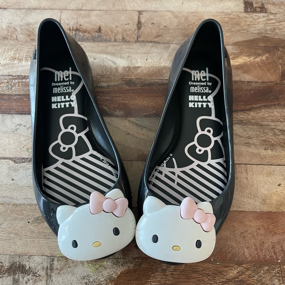 Mini Melissa Hello Kitty flats - size 11